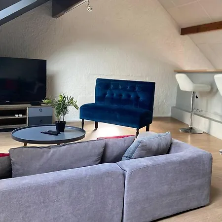 La Vie Est Belle Vila *